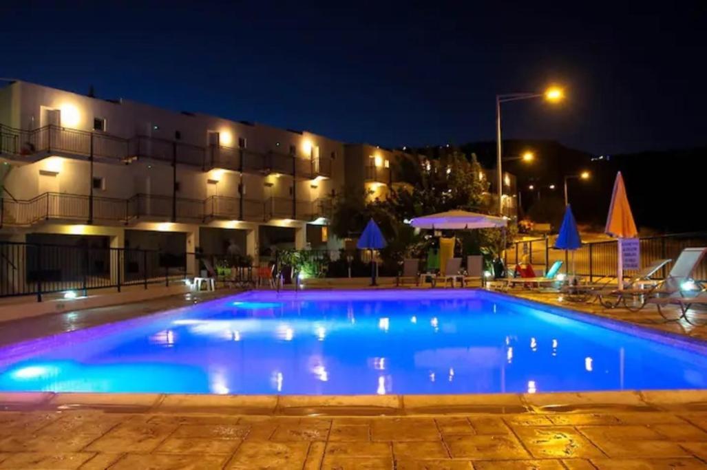 Panoramic Holidays Пея Екстериор снимка